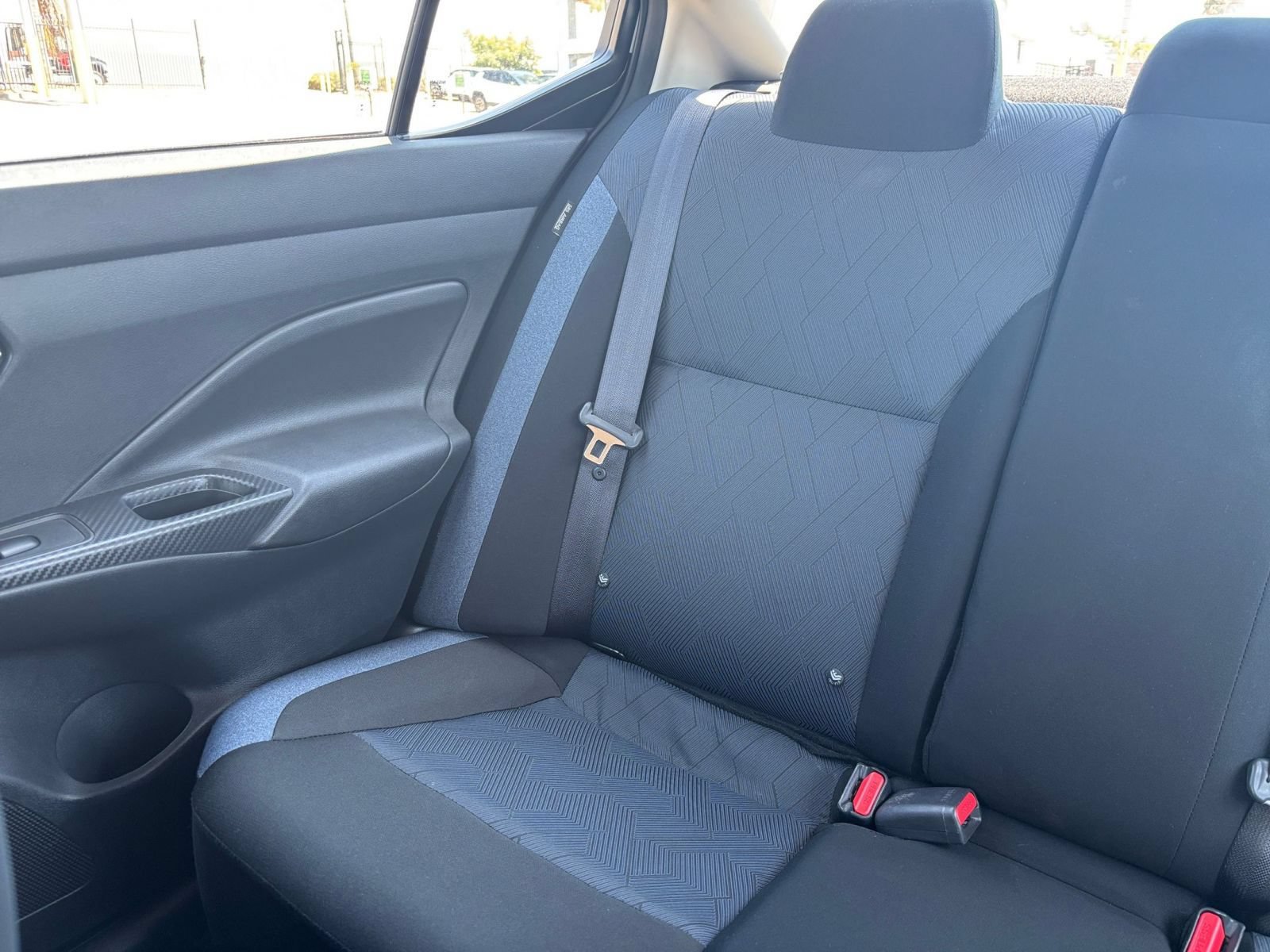 Used 2025 Nissan Versa SV FWD image 36