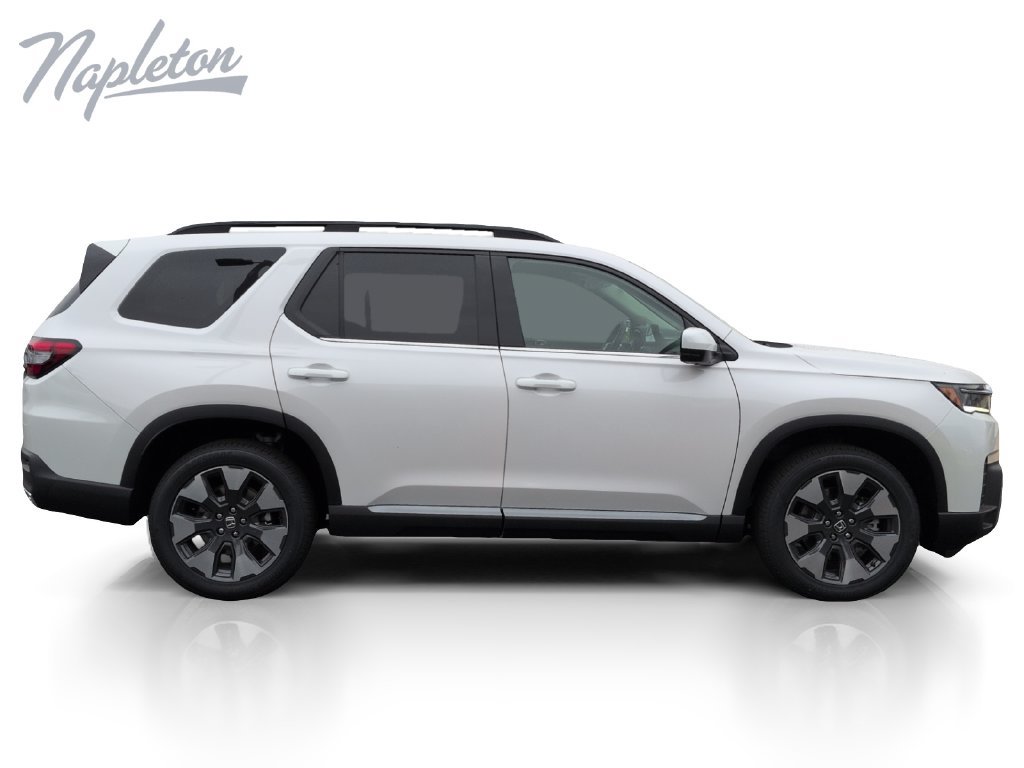New 2026 Honda Pilot Touring image 7