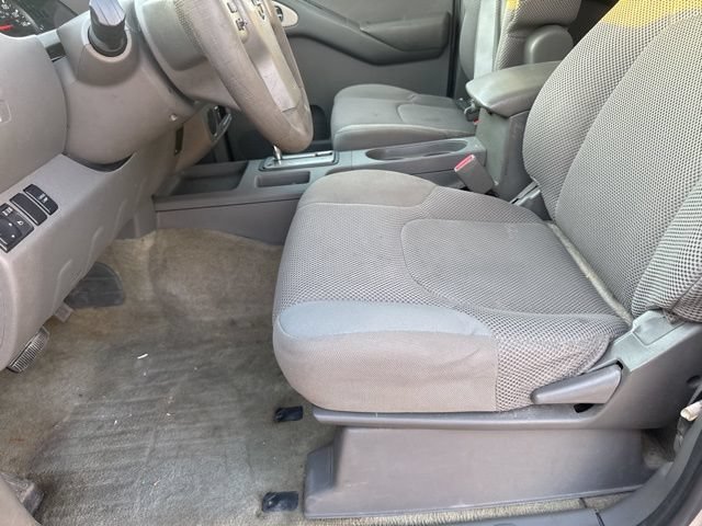 Used 2014 Nissan Frontier SV RWD image 15
