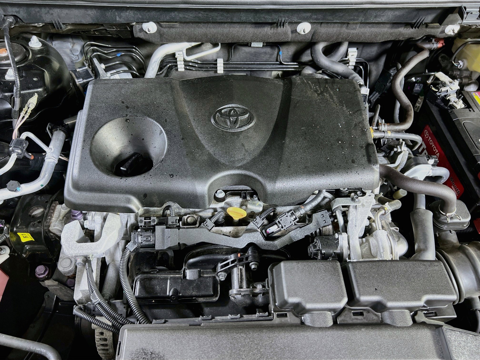 Used 2021 Toyota RAV4 XLE Premium AWD/4WD image 29