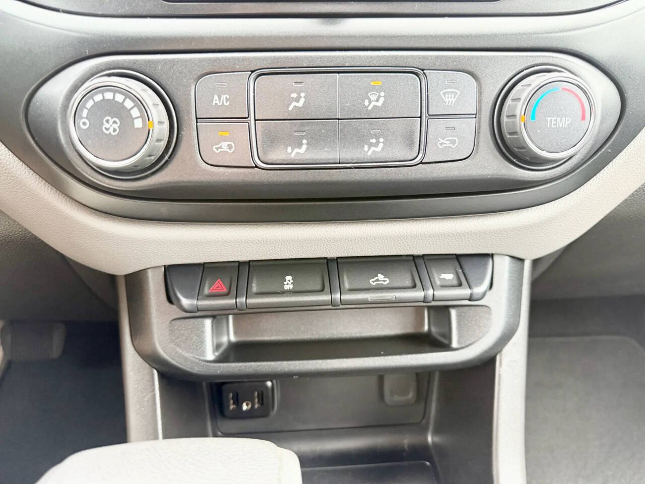 Used 2019 Chevrolet Colorado W/T w/ WT Convenience Package AWD/4WD image 15