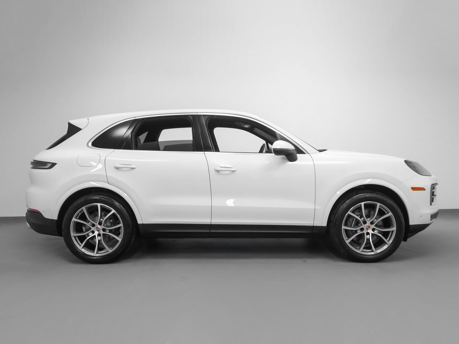 Used 2025 Porsche Cayenne image 11