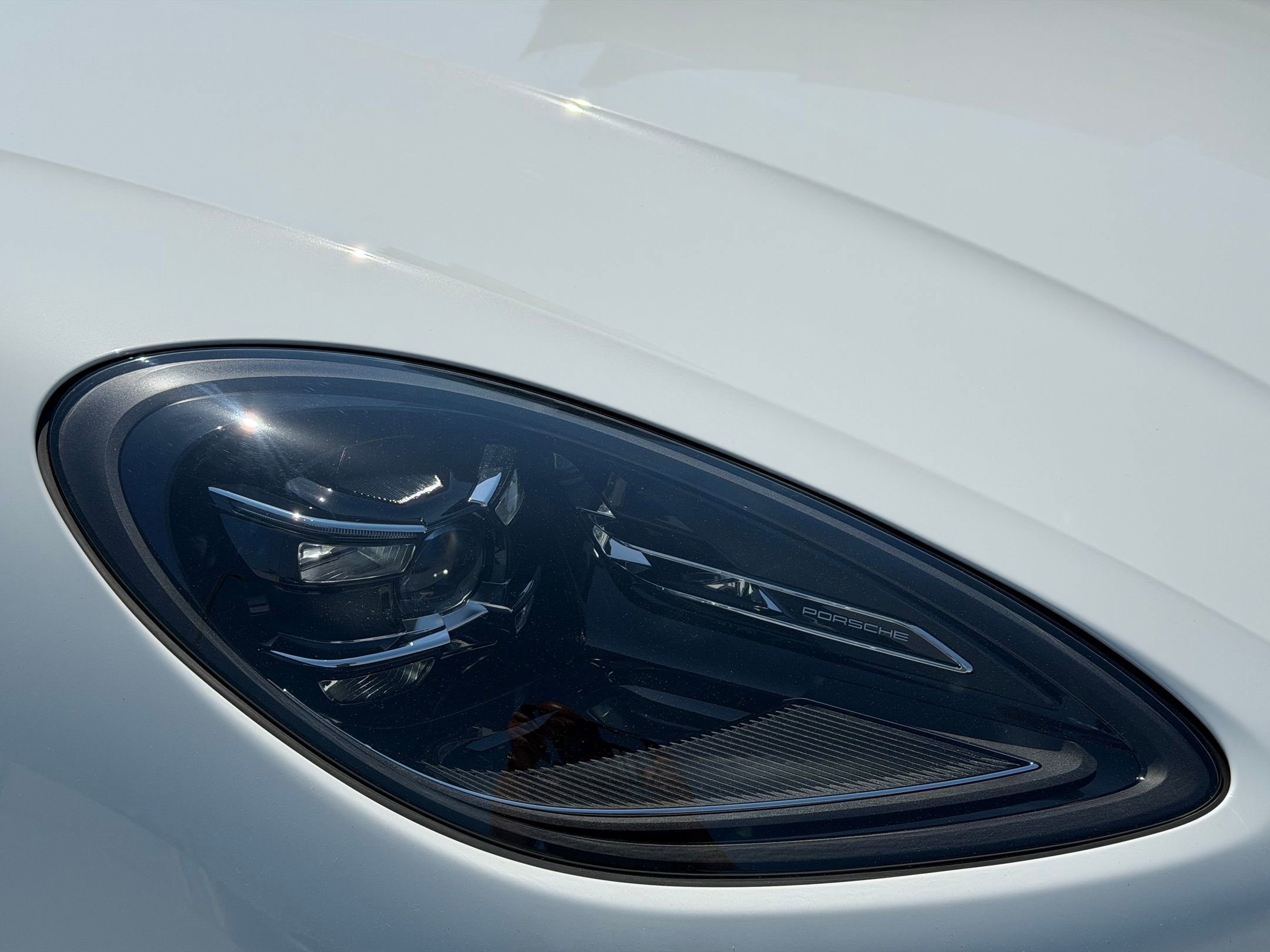 Certified 2026 Porsche Macan AWD/4WD image 12