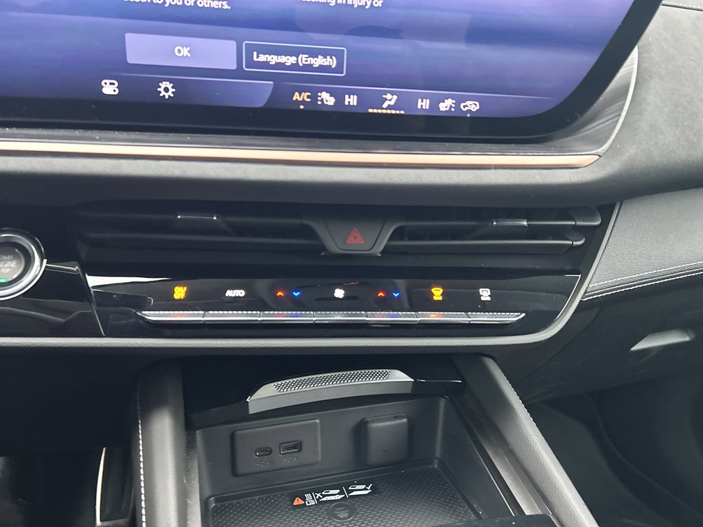 Used 2024 Buick Envision Sport Touring image 14