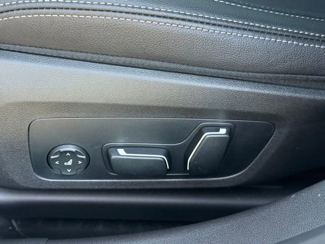 Used 2025 BMW 330i xDrive Sedan w/ M Sport Package image 20