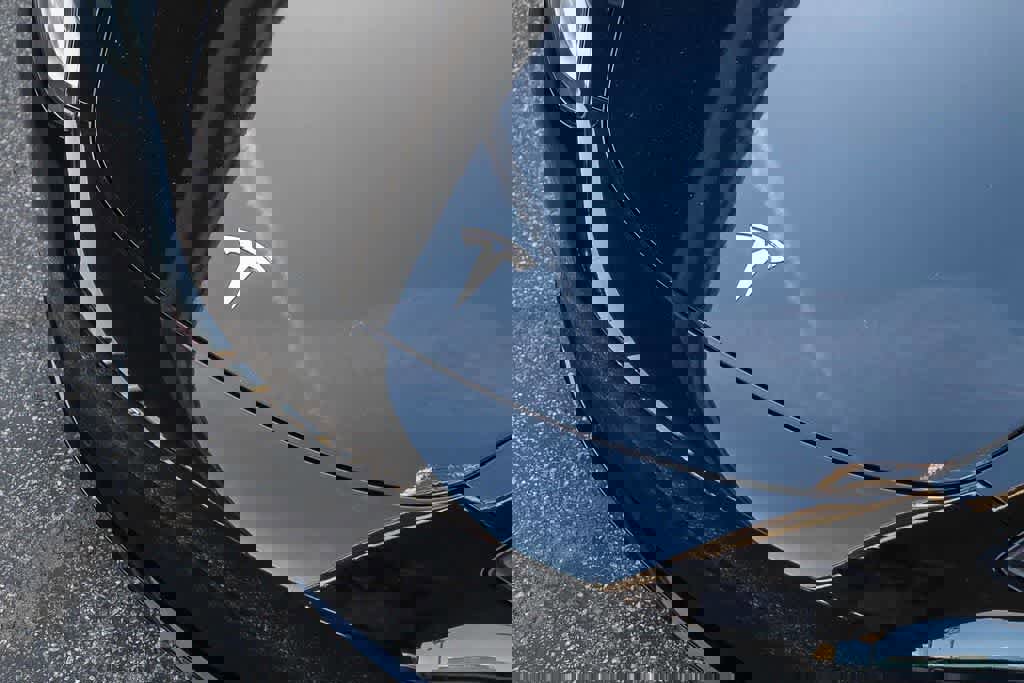 Used 2018 Tesla Model 3 Long Range image 8