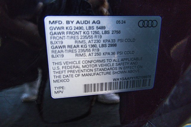 Used 2024 Audi Q5 2.0T Premium w/ Summer of Audi Package image 27