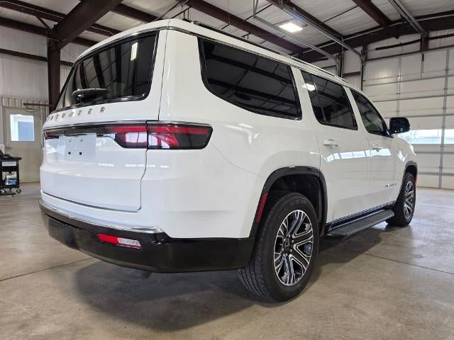 Used 2025 Jeep Wagoneer Series II w/ 8-Passenger Seating Package AWD/4WD image 5