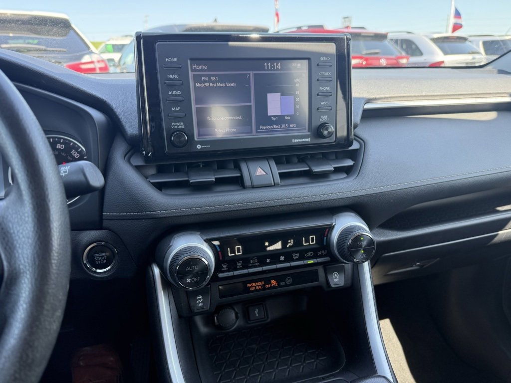 Used 2022 Toyota RAV4 XLE image 10