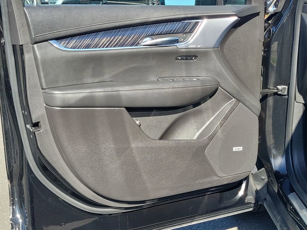 Certified 2023 Cadillac XT6 Premium Luxury image 23