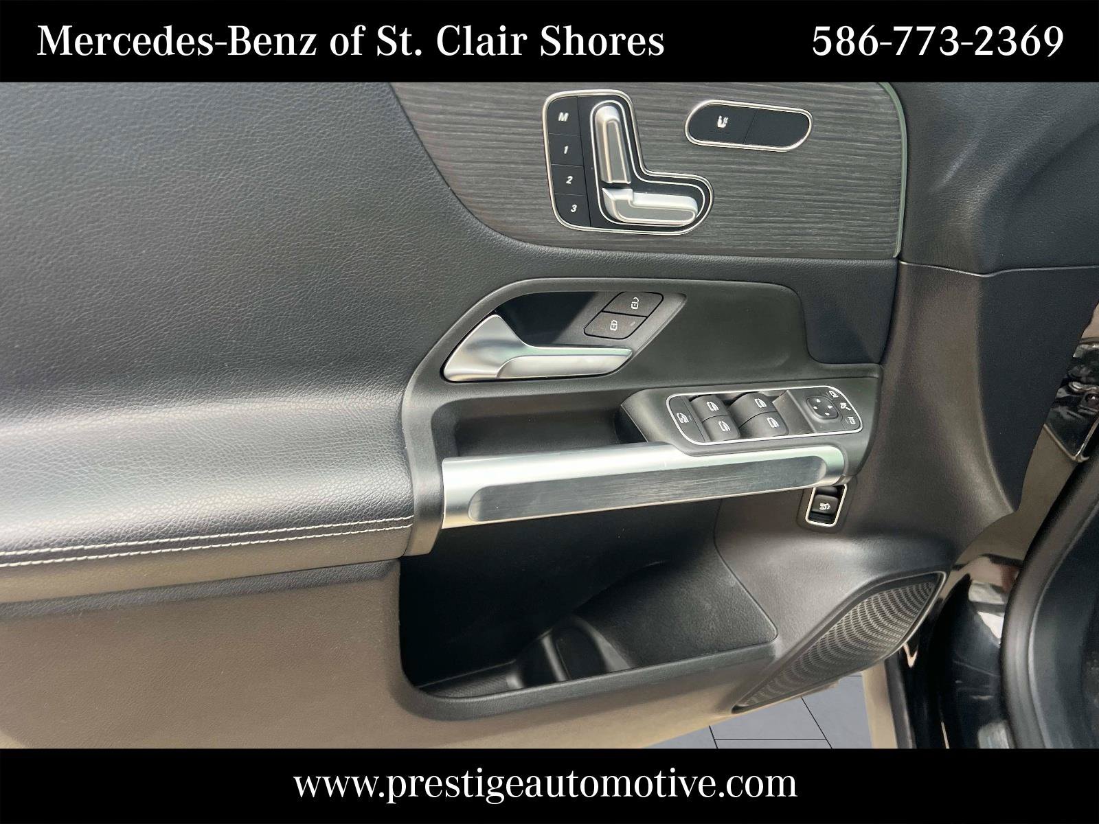 Used 2021 Mercedes-Benz GLB 35 AMG 4MATIC image 15