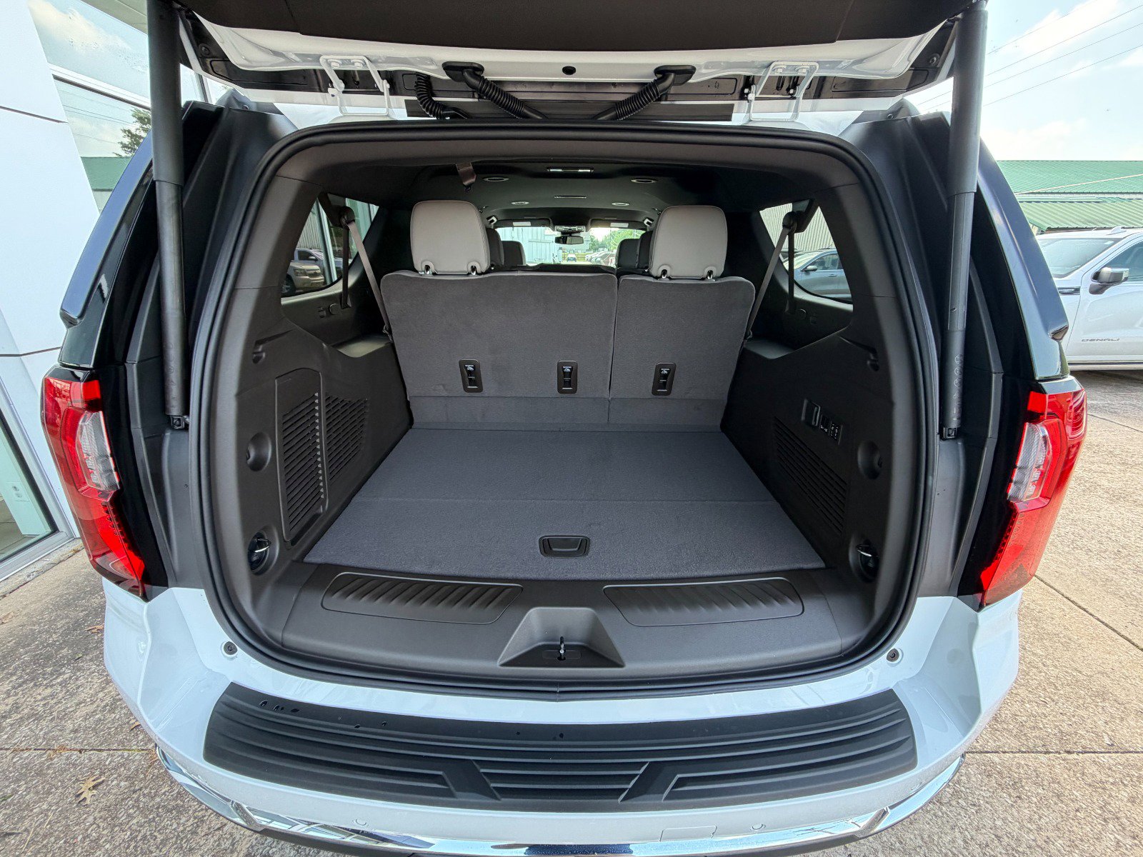 New 2026 GMC Yukon XL Elevation AWD/4WD image 26