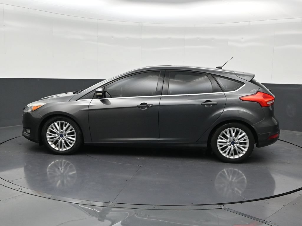 Used 2018 Ford Focus Titanium FWD image 2
