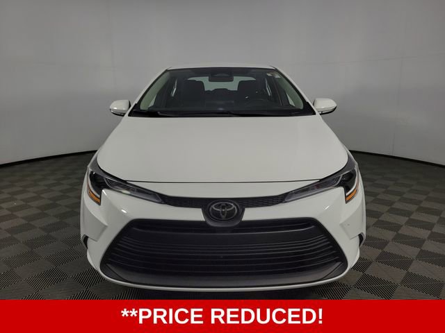 Used 2025 Toyota Corolla LE FWD video 2