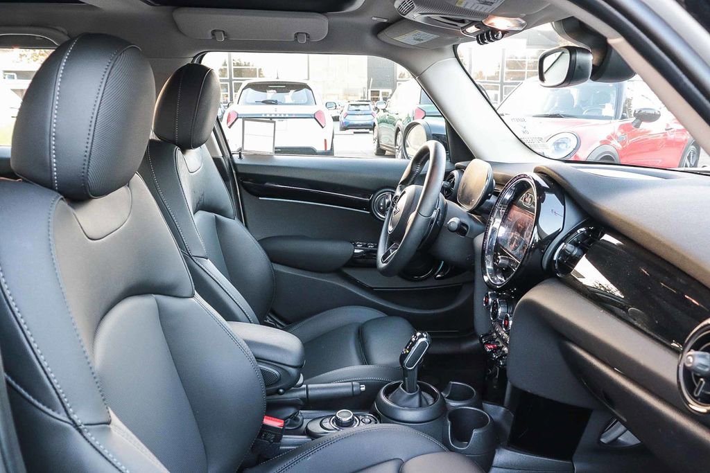 Used 2023 MINI Cooper S image 15