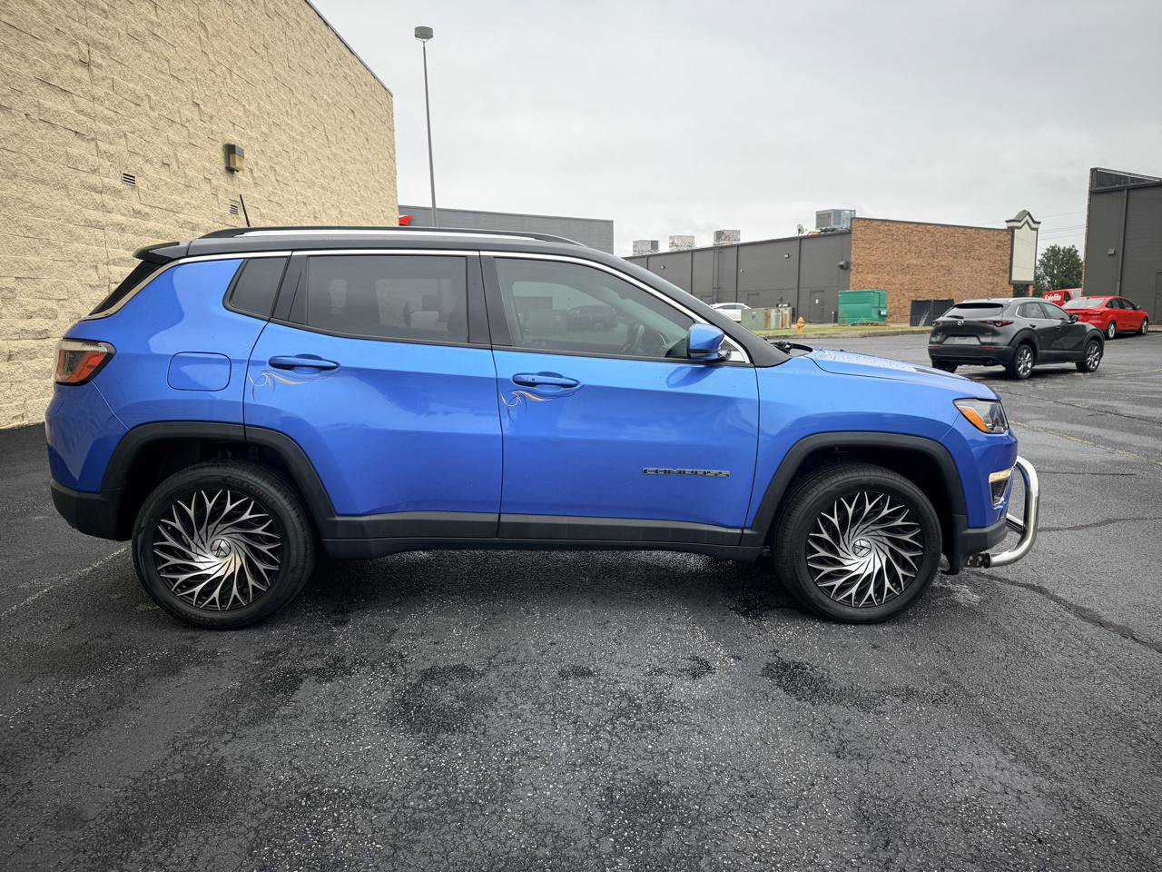 Used 2017 Jeep Compass Limited w/ Navigation Group AWD/4WD image 6
