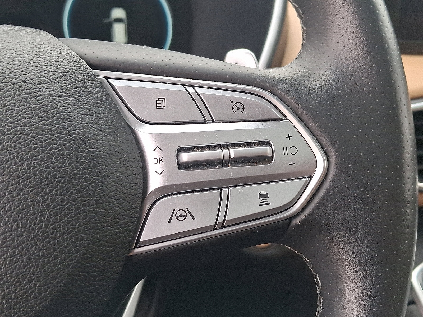 Used 2021 Hyundai Santa Fe Calligraphy w/ Cargo Package image 24