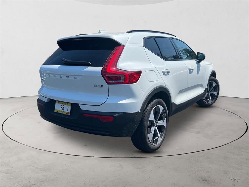 New 2026 Volvo XC40 B5 Plus w/ Protection Package Premier AWD/4WD image 5