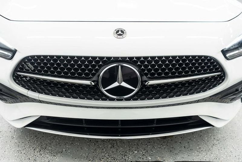 Used 2025 Mercedes-Benz CLE 300 4MATIC Coupe image 41