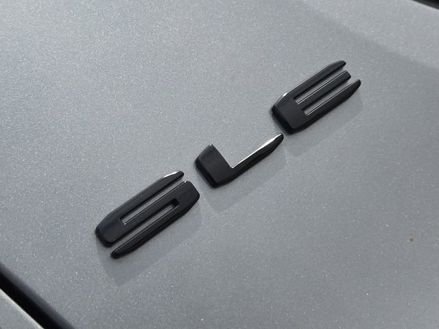 Used 2023 GMC Acadia SLE w/ Elevation Edition AWD/4WD image 12
