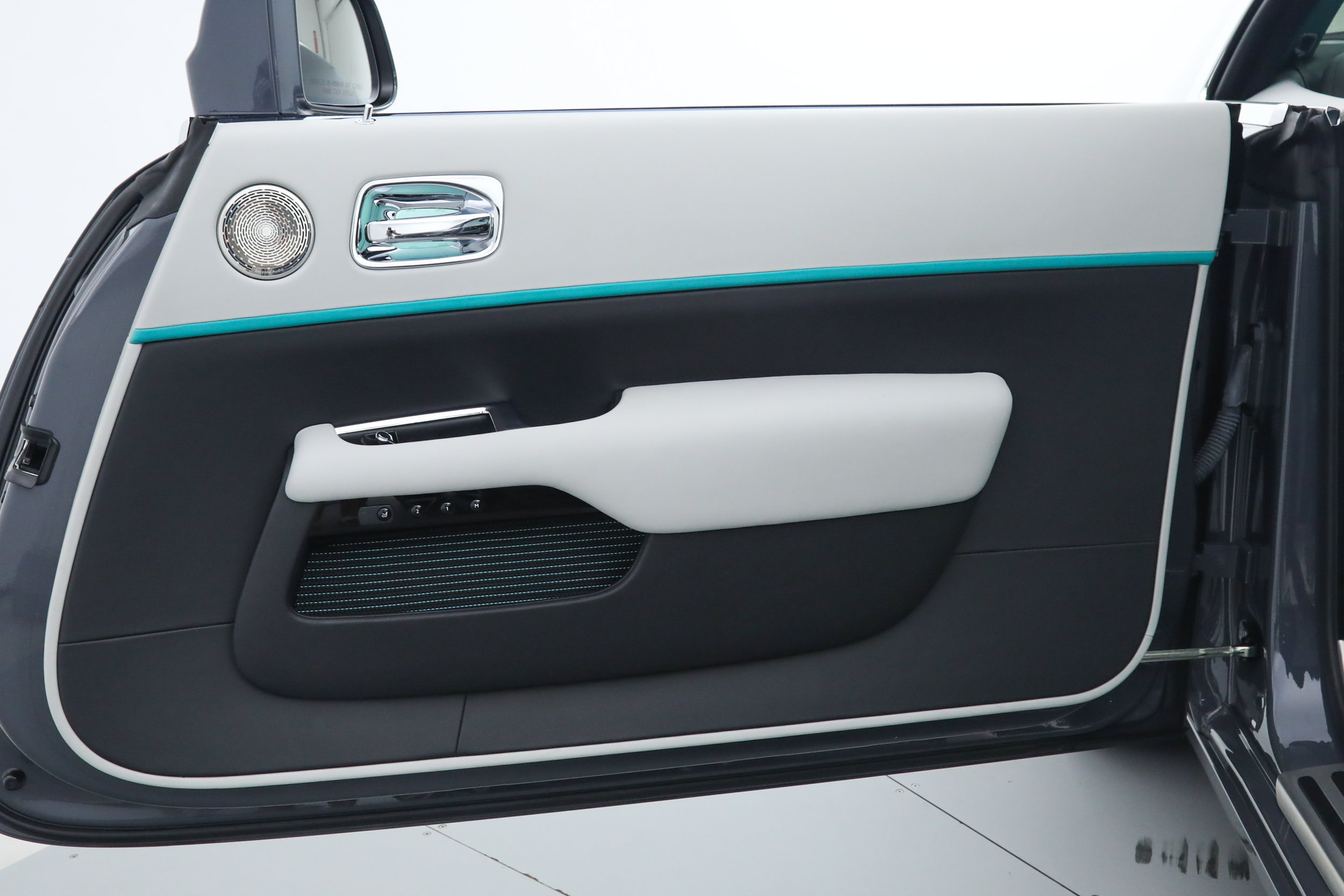 Used 2021 Rolls-Royce Wraith RWD image 15