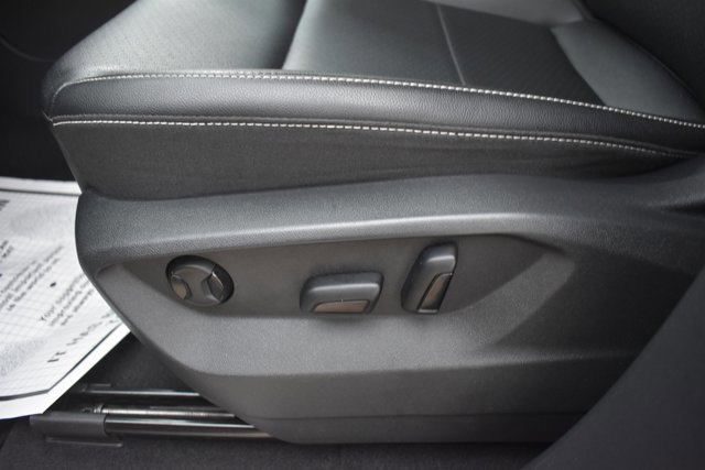 Used 2023 Volkswagen Atlas SE image 13