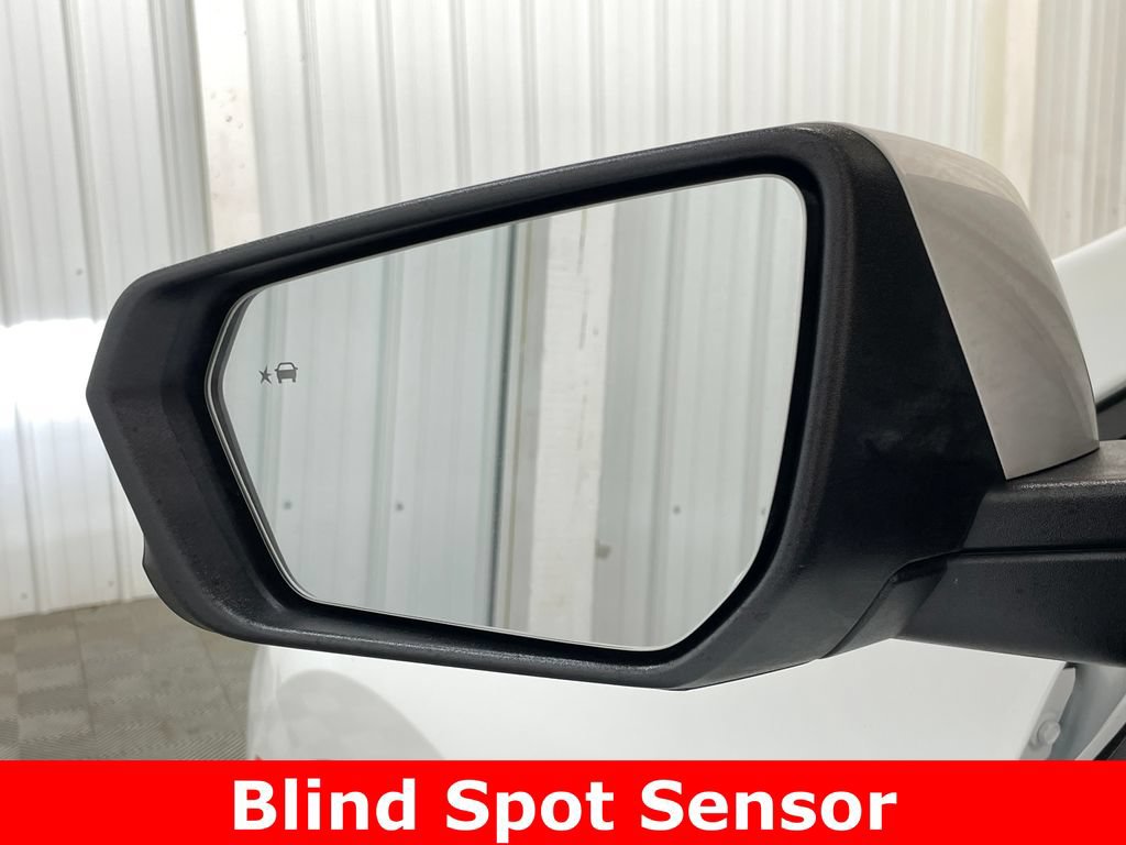 Used 2024 Chevrolet Equinox RS w/ LPO, Floor Liner Package FWD image 34