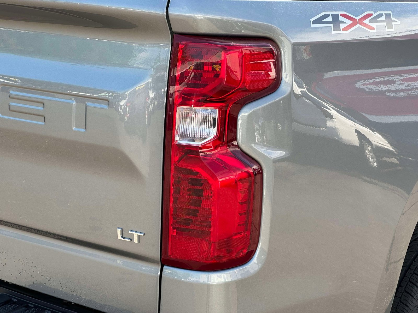 Used 2026 Chevrolet Silverado 1500 LT AWD/4WD image 10