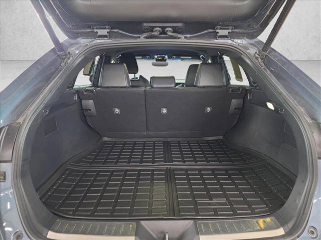 Used 2023 Toyota Venza XLE AWD/4WD image 6