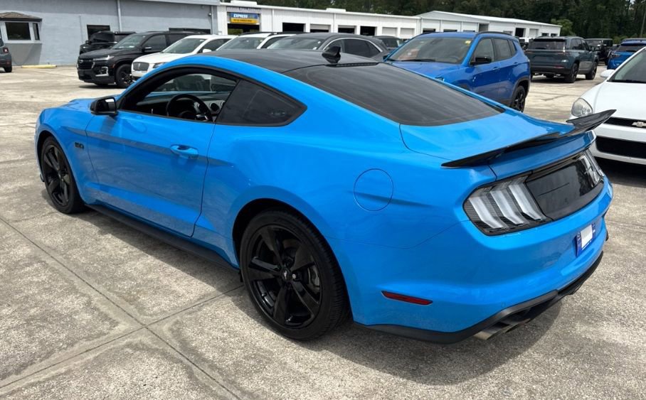 Used 2022 Ford Mustang GT Premium w/ Equipment Group 401A RWD image 8