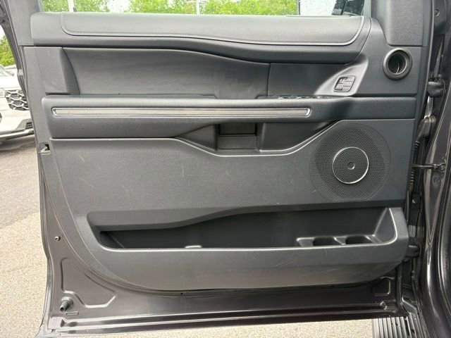 Used 2024 Ford Expedition XLT AWD/4WD image 10