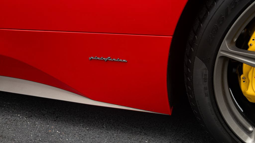 Used 2015 Ferrari 458 Spider RWD image 34
