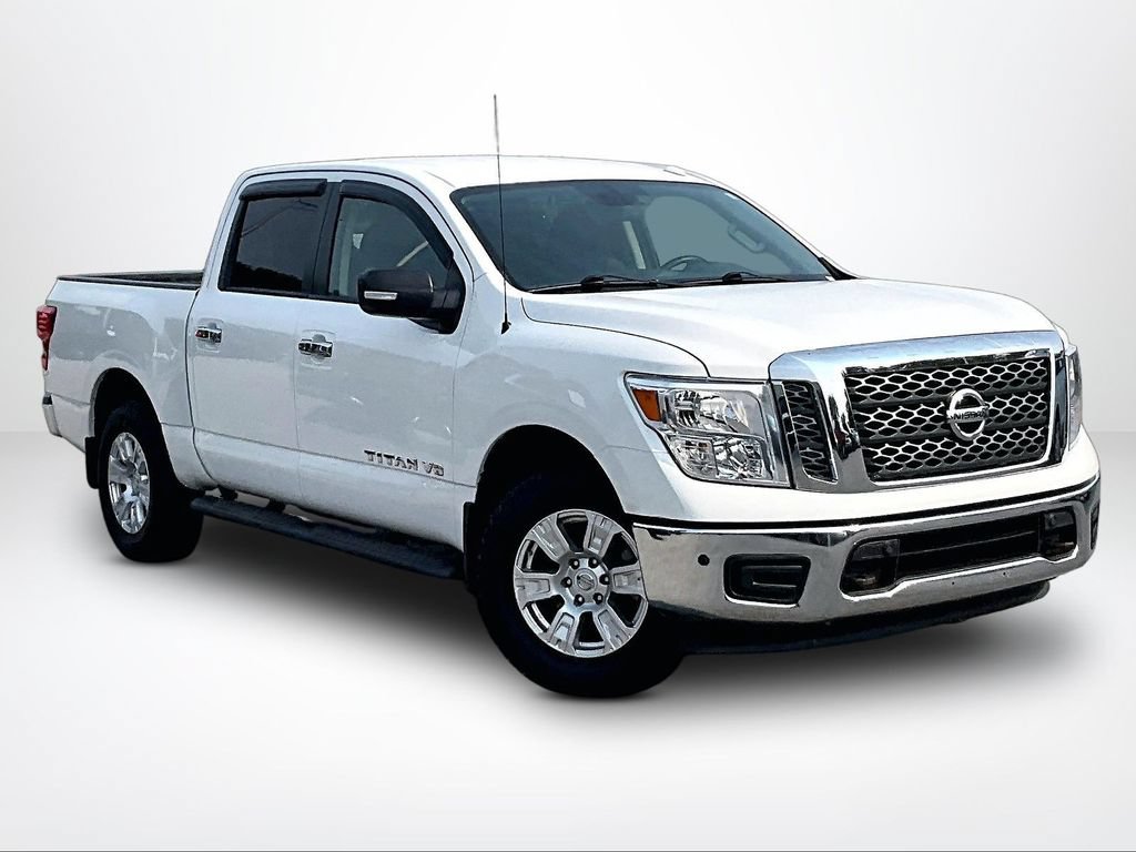 Used 2018 Nissan Titan SV w/ SV Convenience Package AWD/4WD image 13