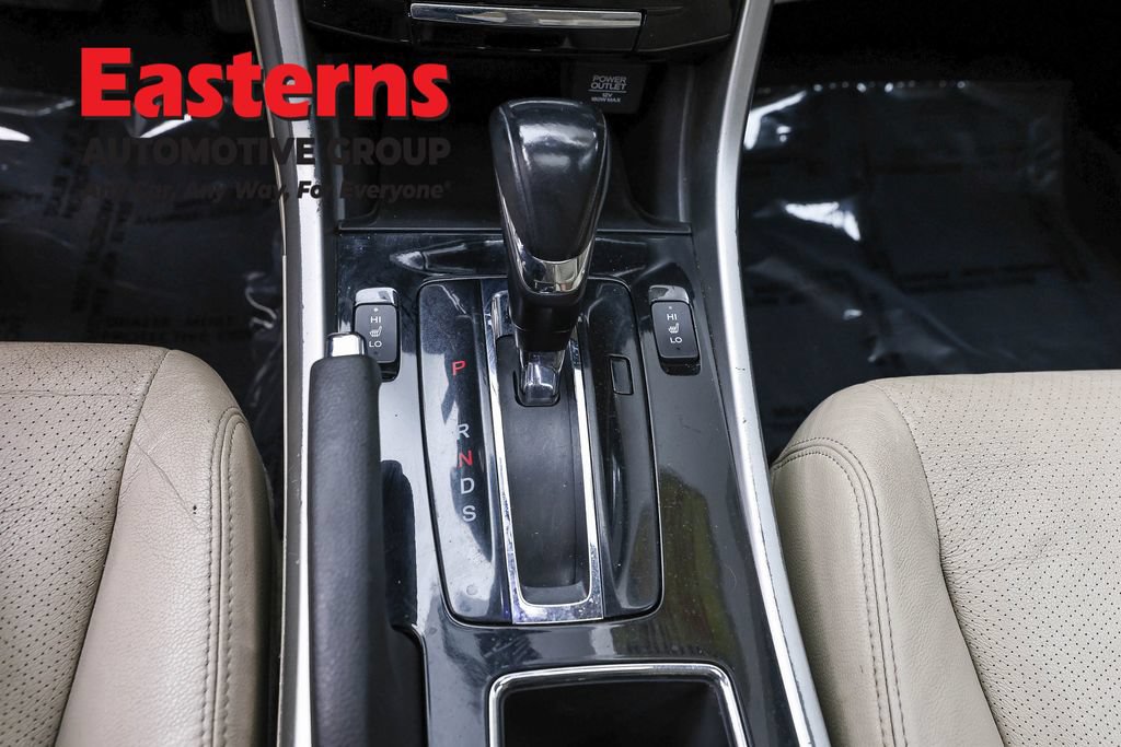 Used 2017 Honda Accord EX-L image 13