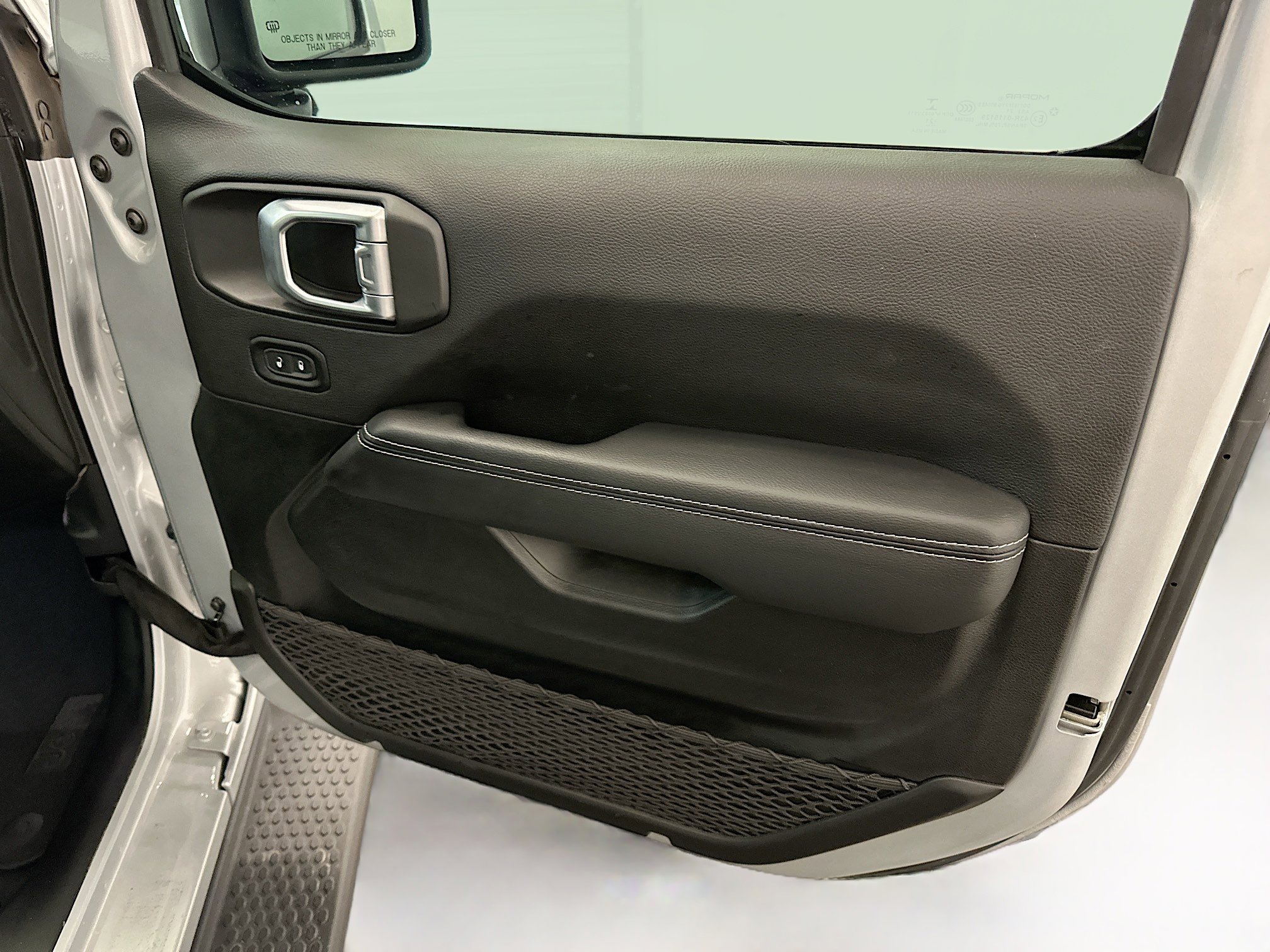 Used 2022 Jeep Wrangler Sahara image 33