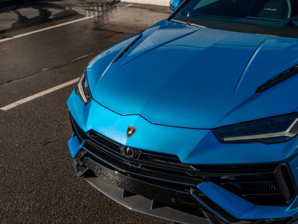Used 2023 Lamborghini Urus Performante AWD/4WD image 18