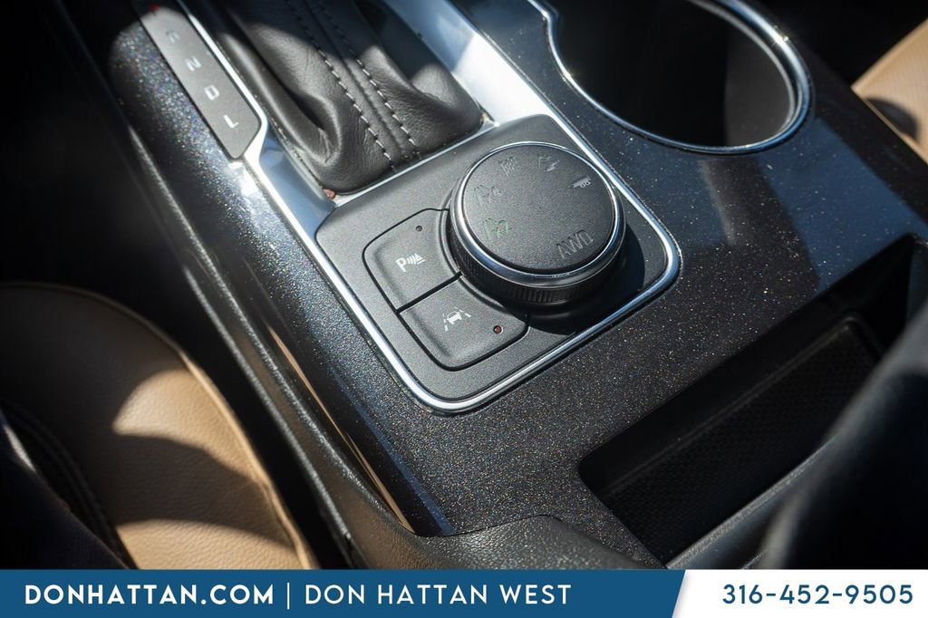 Used 2023 Chevrolet Blazer Premier w/ Driver Confidence II Package AWD/4WD image 10