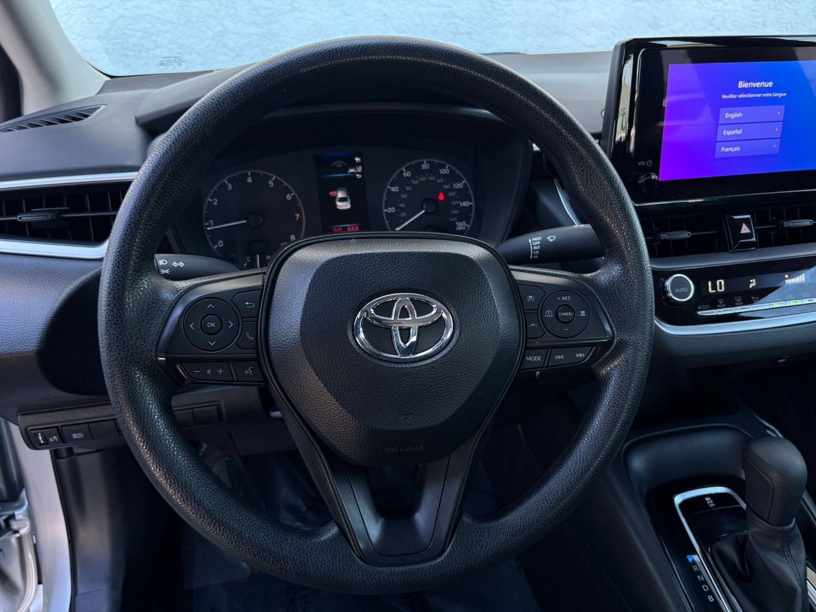 Used 2025 Toyota Corolla LE FWD image 25