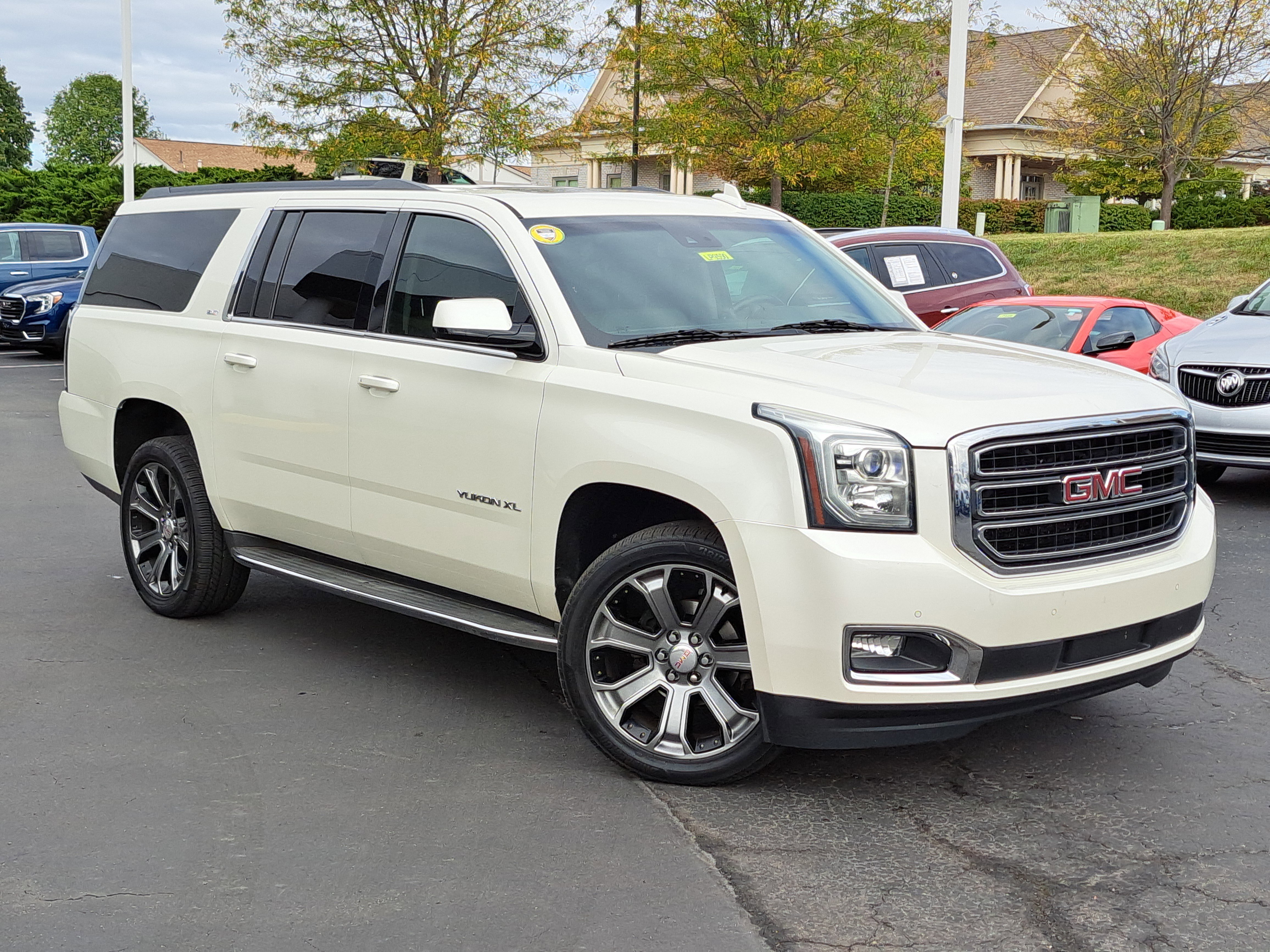 Used 2015 GMC Yukon XL SLT w/ Open Road Package image 25