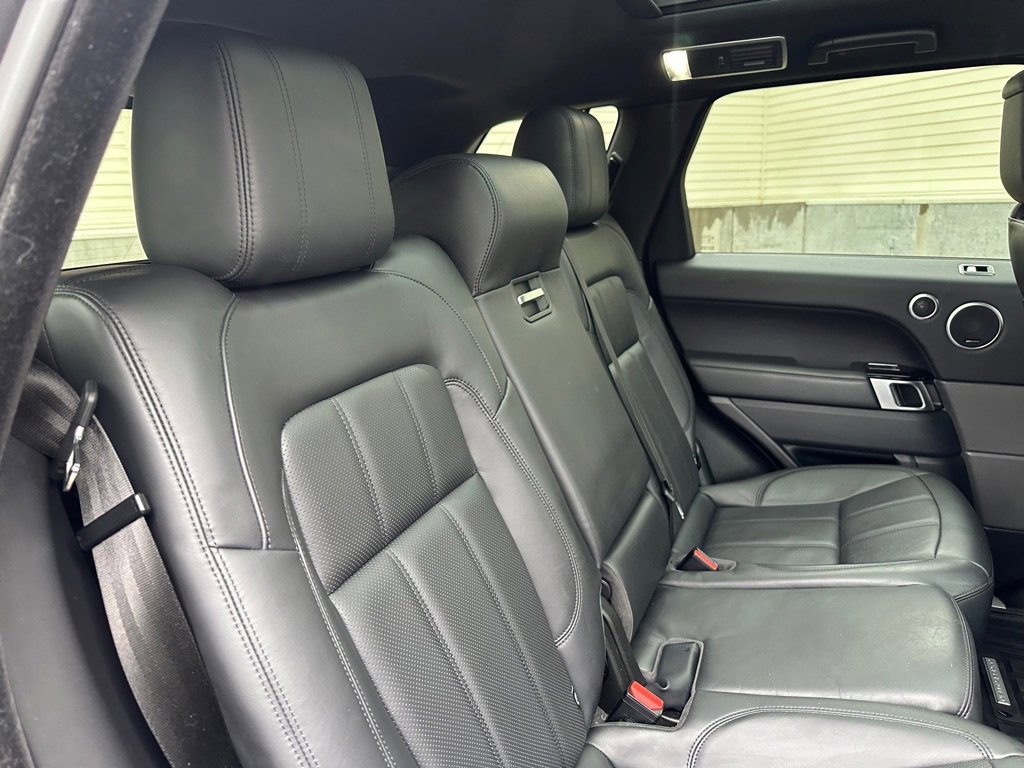Used 2018 Land Rover Range Rover Sport HSE image 22