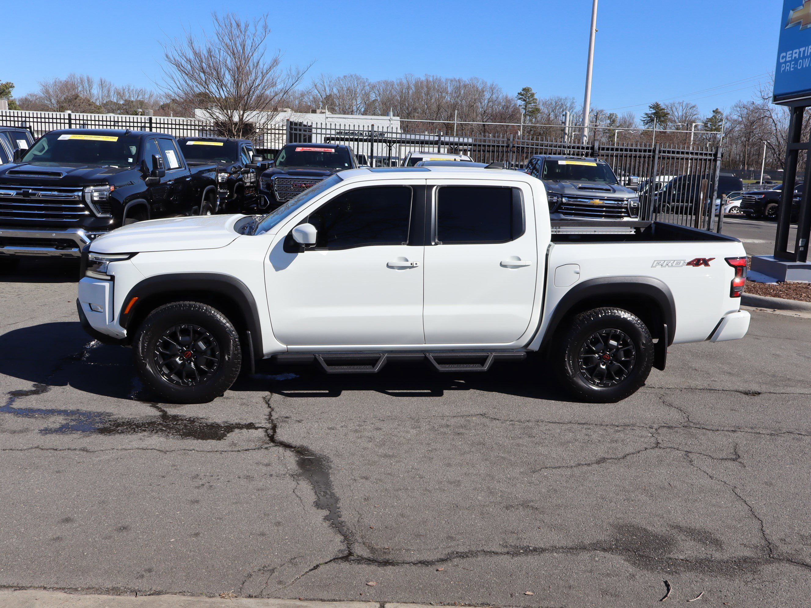 Used 2023 Nissan Frontier PRO-4X w/ Pro-4X Premium Package image 7