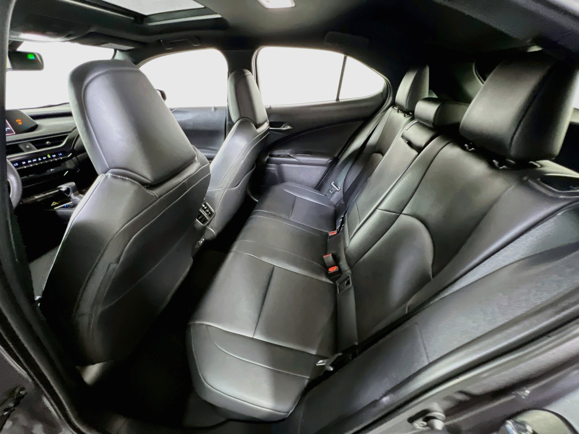 Used 2022 Lexus UX 250h w/ Premium Package AWD/4WD image 24