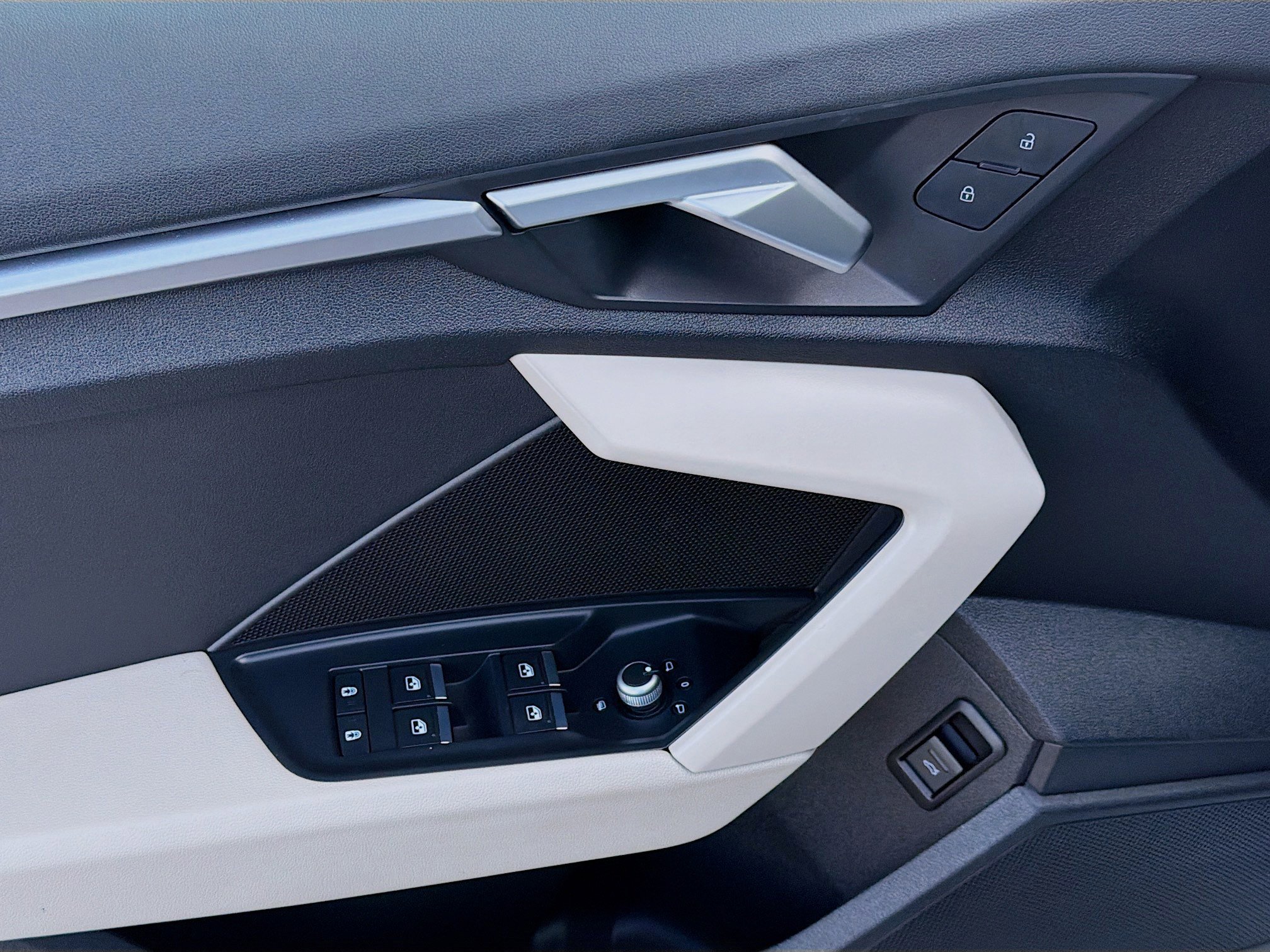 Used 2022 Audi A3 2.0T Premium FWD image 16