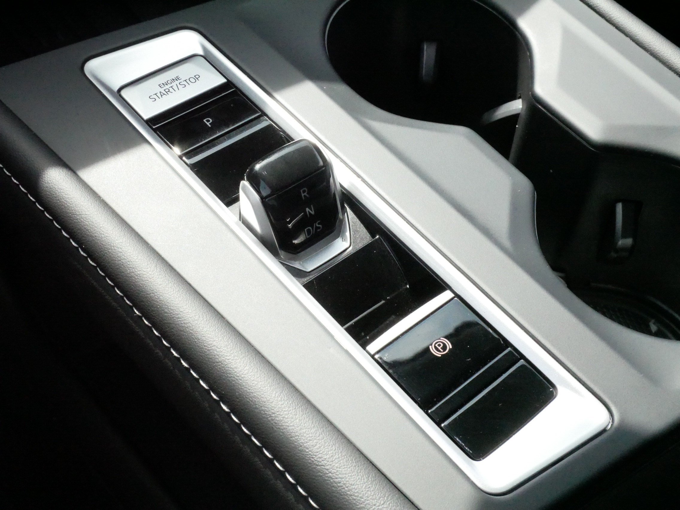 Certified 2026 Volkswagen Atlas SE AWD/4WD image 24