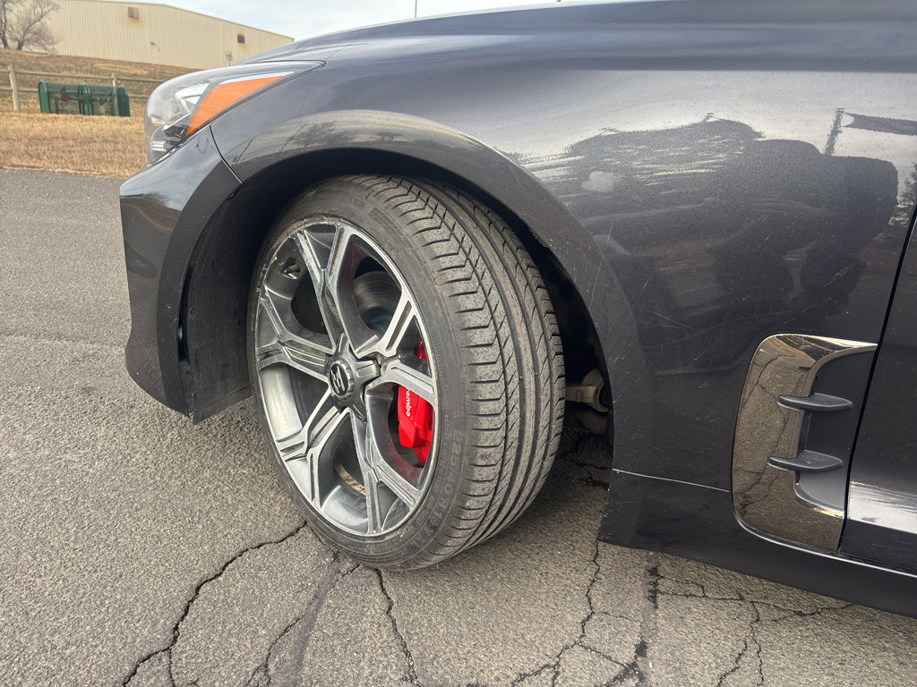 Used 2019 Kia Stinger GT2 image 5