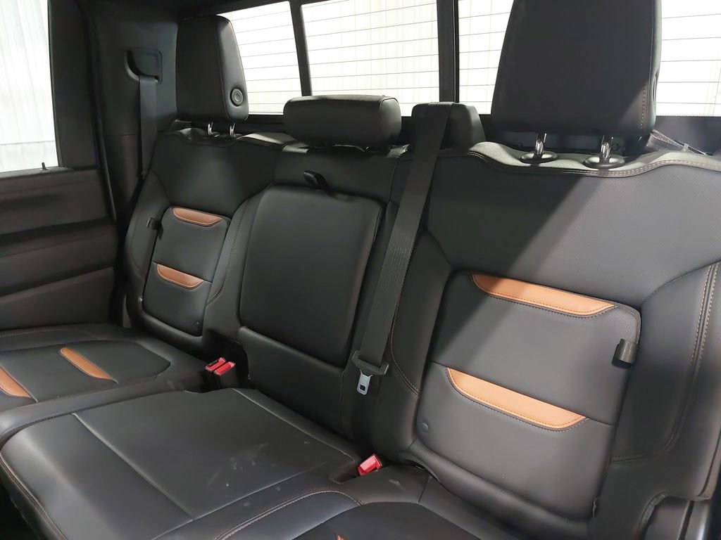 Used 2022 GMC Sierra 2500 AT4 w/ AT4 Premium Plus Package image 13