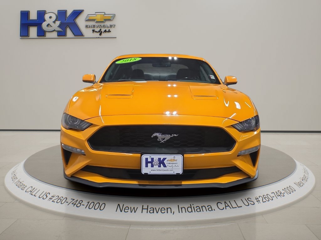 Used 2018 Ford Mustang Coupe RWD image 2