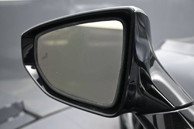 Used 2021 Lexus IS 350 F Sport w/ Accessory Package RWD image 4