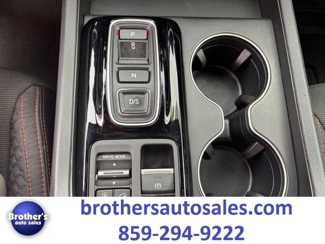 Used 2025 Honda Pilot Sport image 28