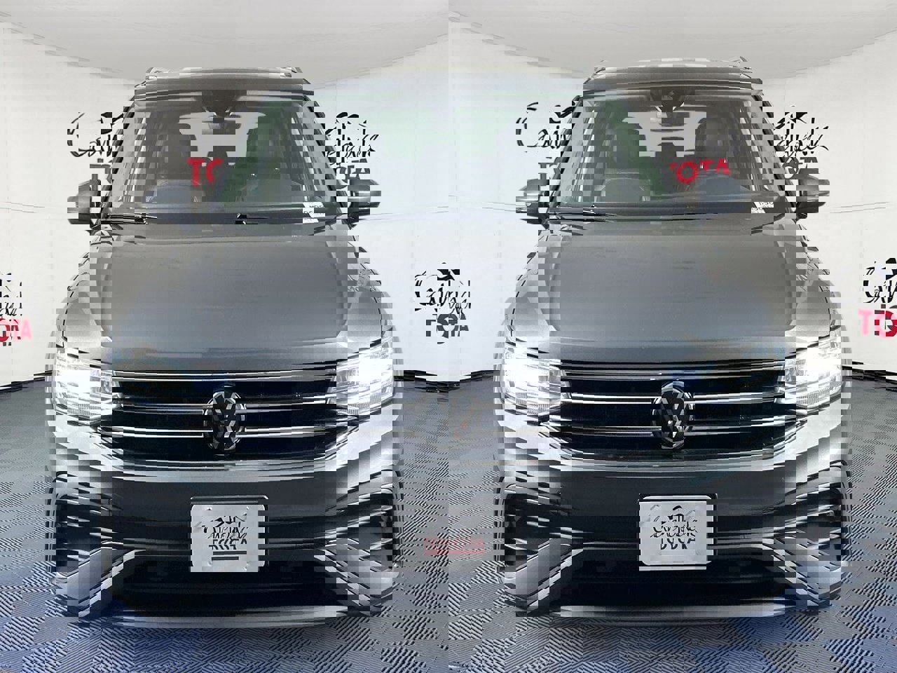 Used 2024 Volkswagen Tiguan Wolfsburg Edition image 2